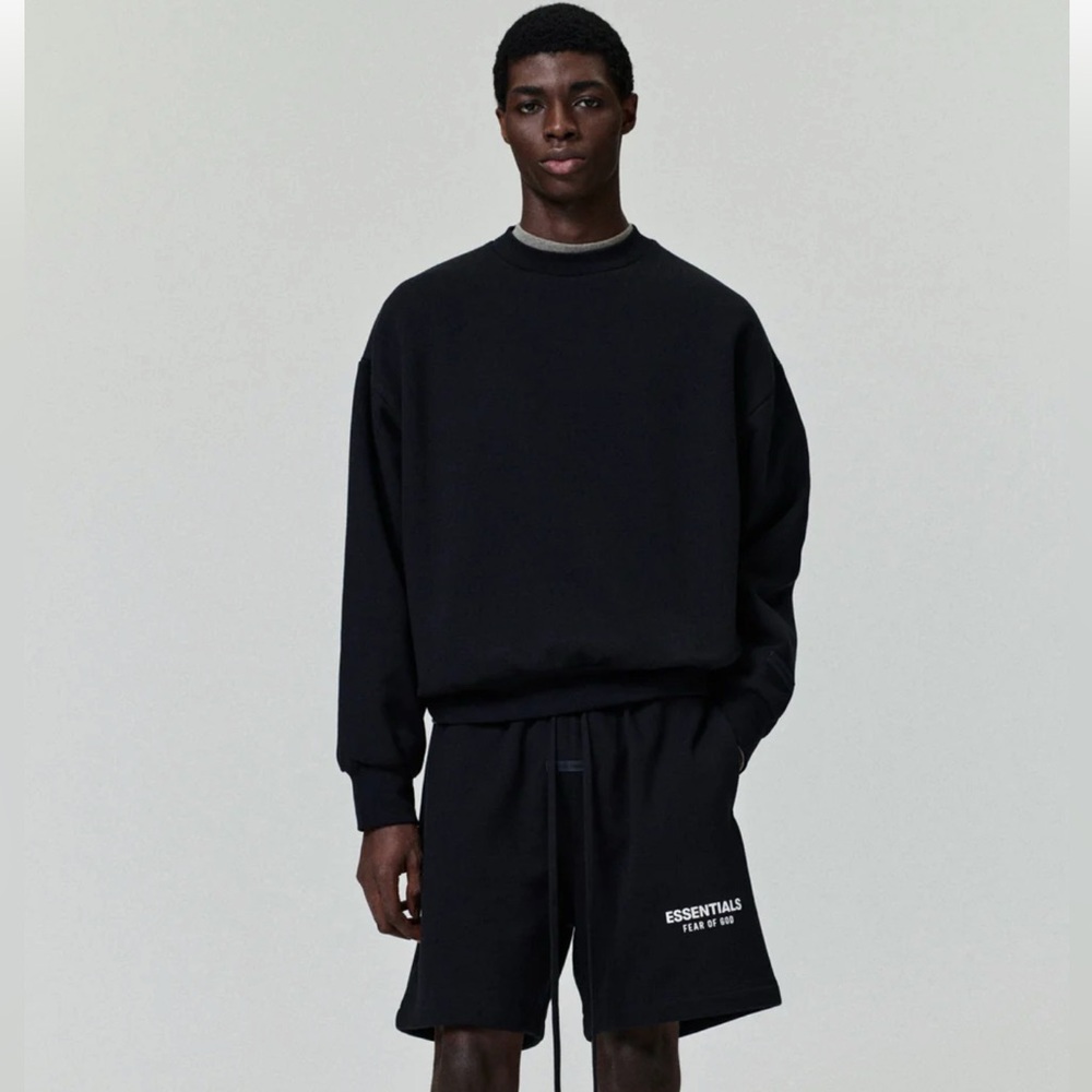 Essentials Black Cropped Crewneck Sweater With Pockets Adult XS 🖤